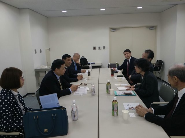 Director General Yao Visits UNCRD in Japan