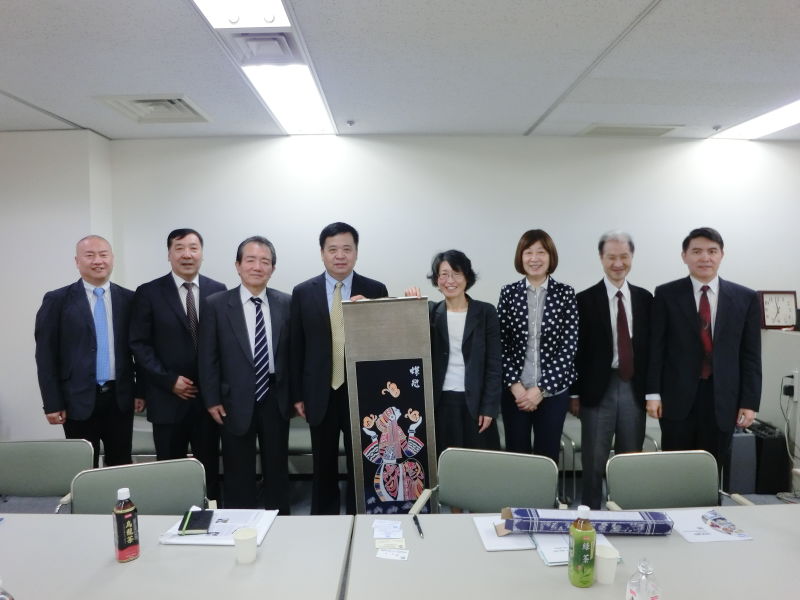 Director General Yao Visits UNCRD in Japan